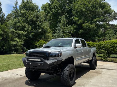 Used 2007 Toyota Tacoma PreRunner RWD image 5