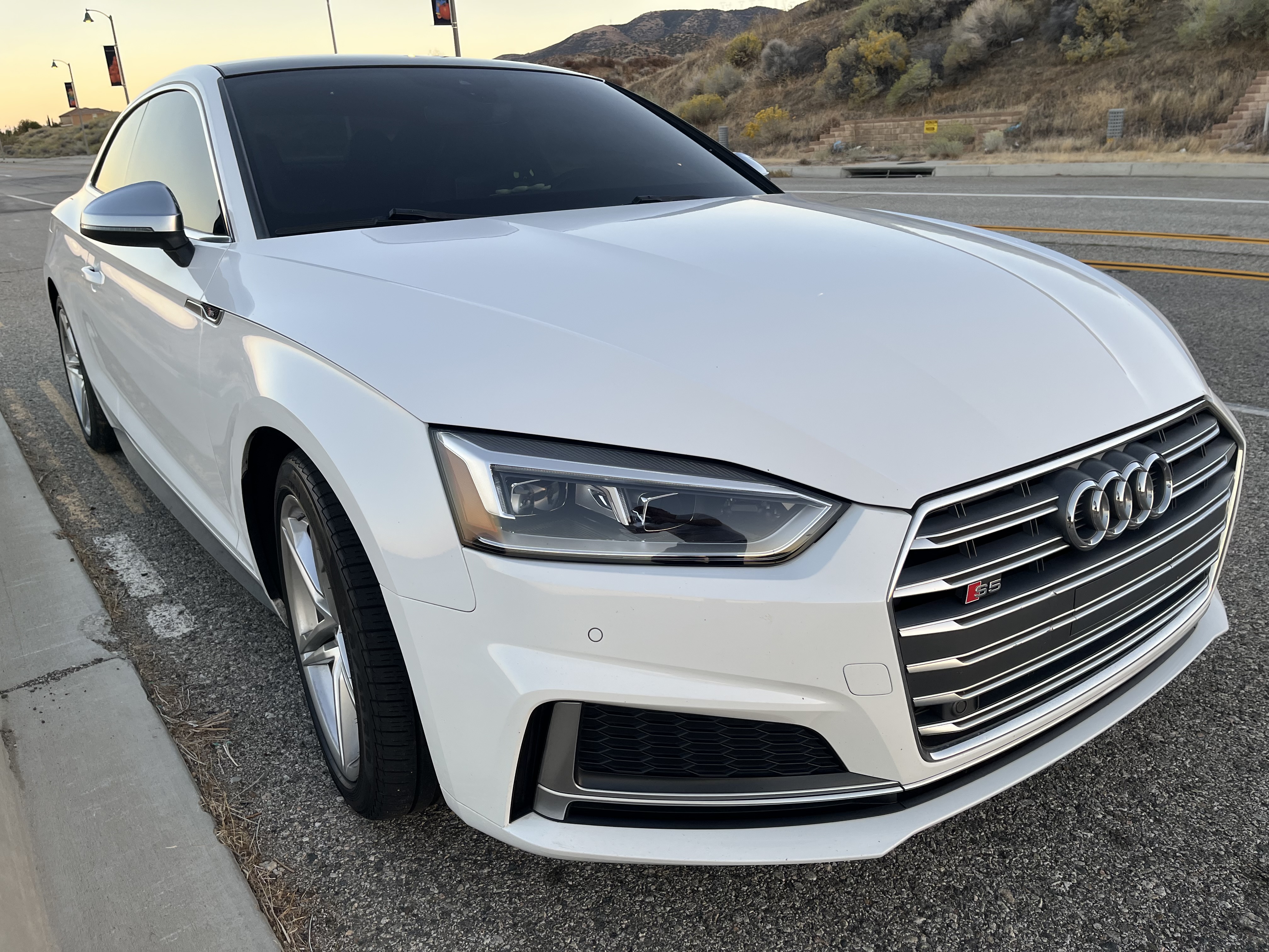 Used 2018 Audi S5 Premium Plus w/ Navigation Package AWD/4WD image 2