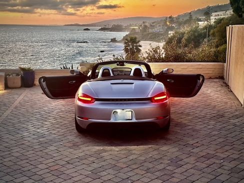 Used 2017 Porsche 718 Boxster S image 13