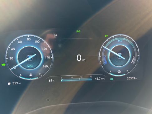 Used 2022 Hyundai Santa Fe Limited image 8