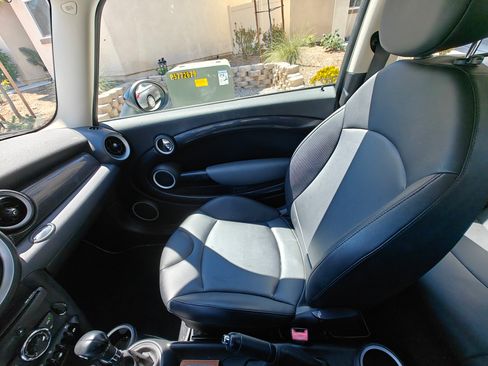 Used 2012 MINI Cooper S image 6