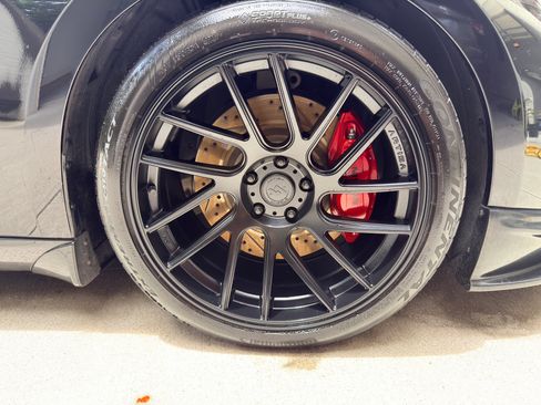 Used 2015 Nissan 370Z Touring Sport RWD image 18