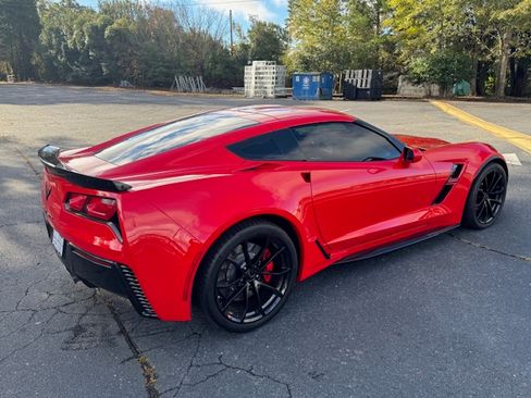 Used 2019 Chevrolet Corvette Grand Sport w/ Carbon Flash Badge Package image 4