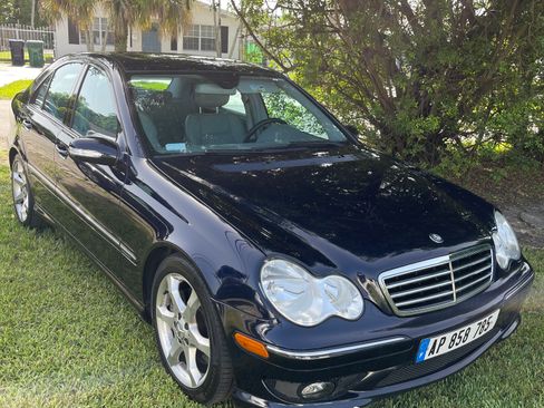 Used 2007 Mercedes-Benz C 230 Sedan image 1