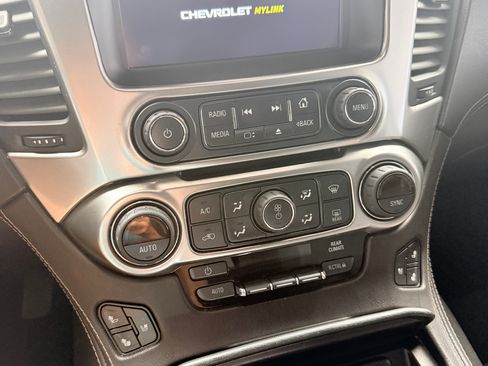 Used 2017 Chevrolet Suburban Premier RWD image 14