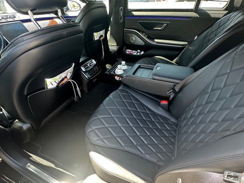 Used 2024 Mercedes-Benz S 580 4MATIC Sedan image 6