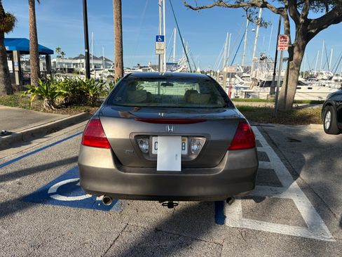 Used 2006 Honda Accord EX-L image 9