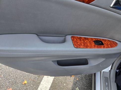 Used 2007 Toyota Avalon XLS image 15