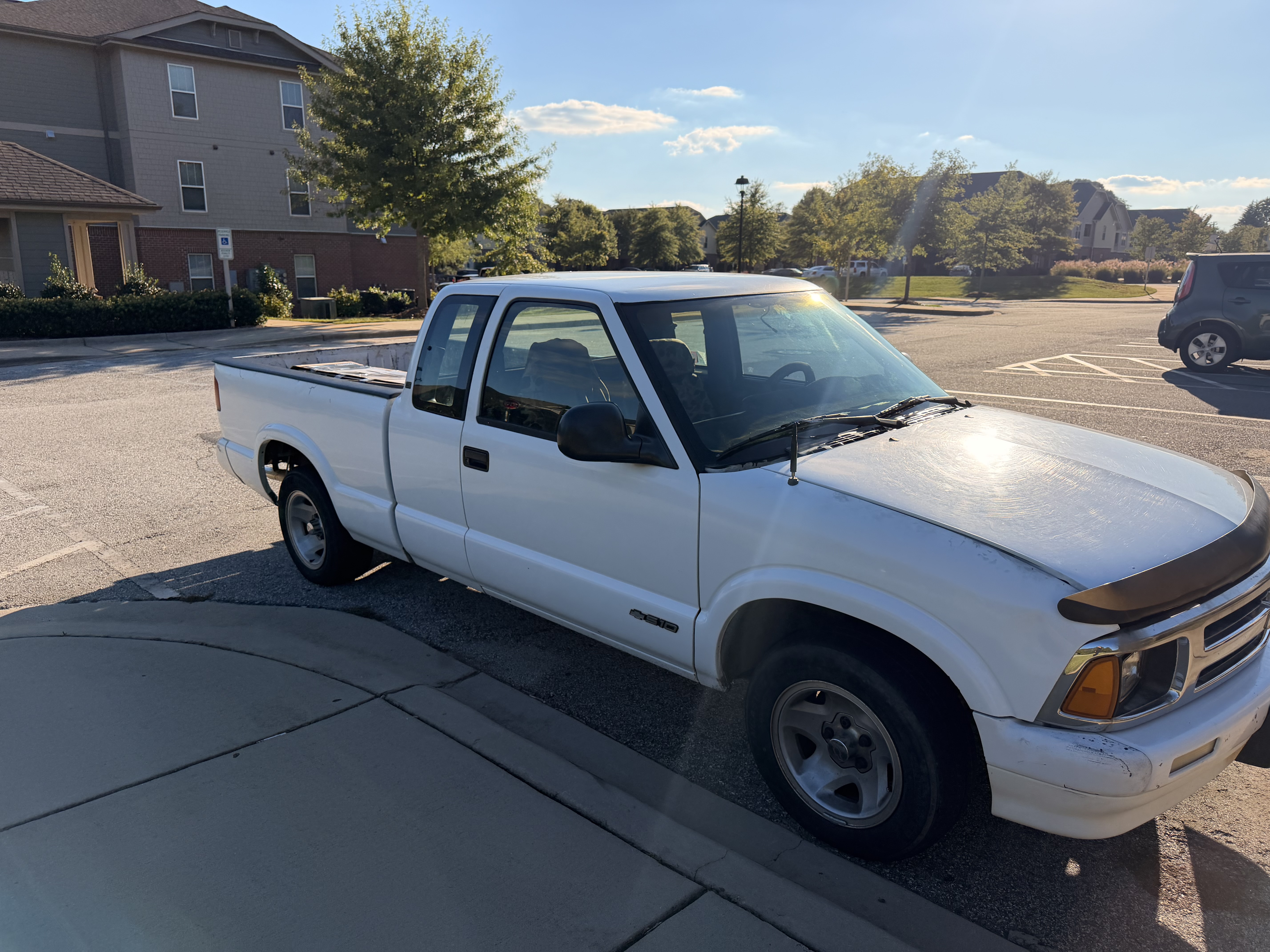 Used 1997 Chevrolet S10 Pickup LS RWD image 5