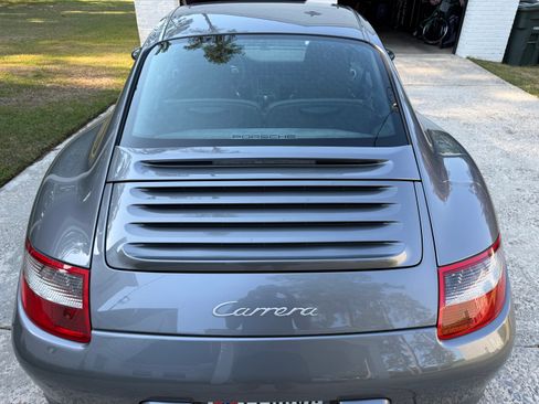 Used 2005 Porsche 911 Carrera image 6