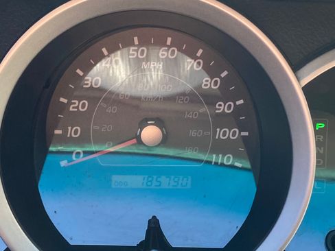 Used 2006 Toyota 4Runner SR5 image 2