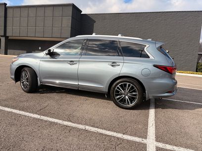 Used 2017 INFINITI QX60 Luxe w/ Deluxe Technology Package