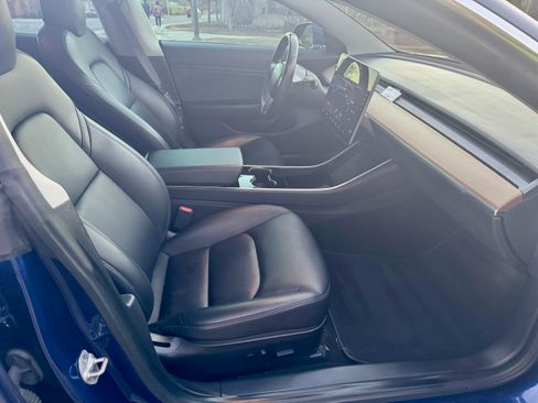 Used 2018 Tesla Model 3 Long Range image 11
