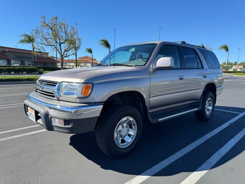 Used 2002 Toyota 4Runner SR5 image 8
