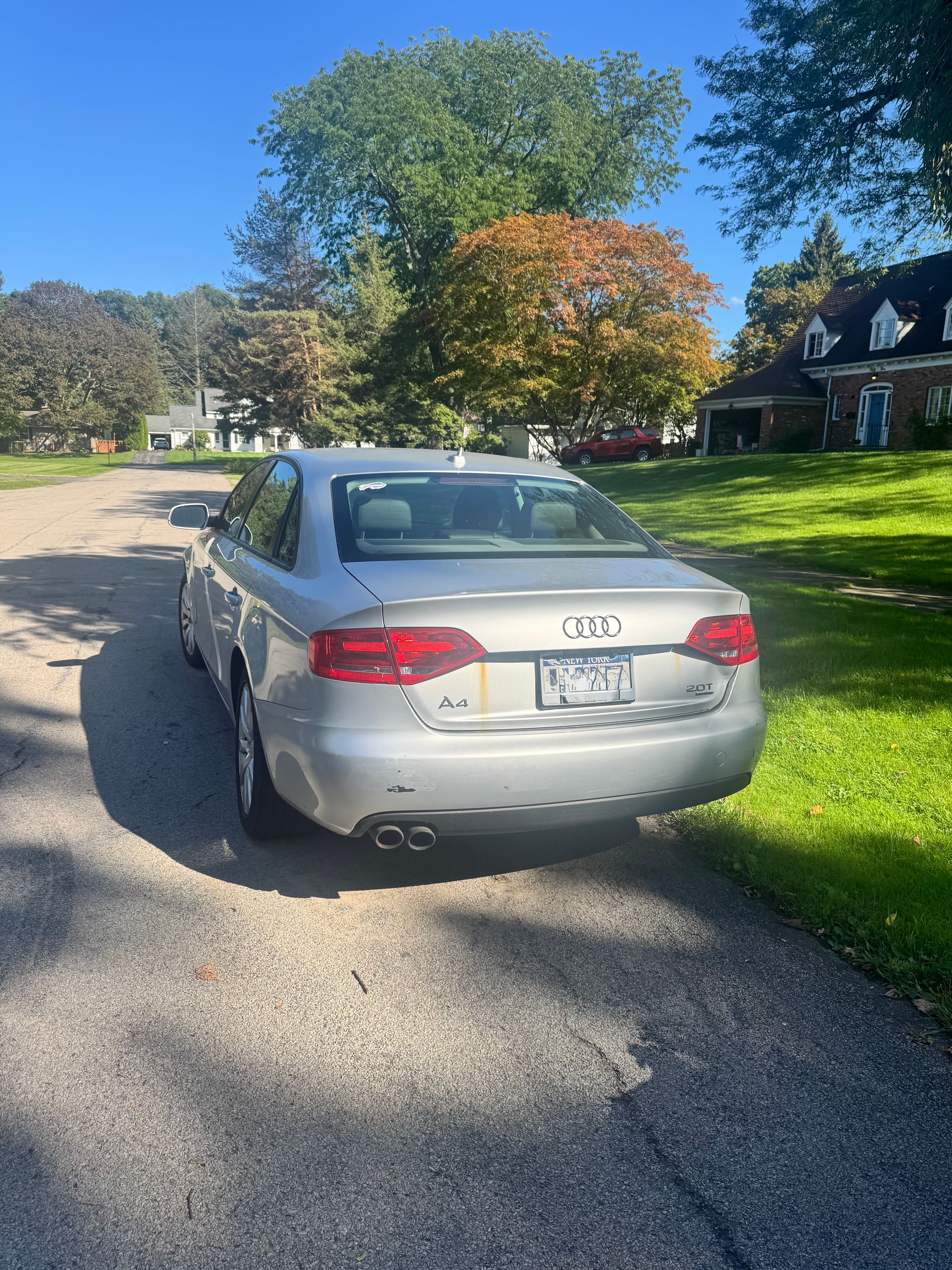 Used 2012 Audi A4 2.0T Premium AWD/4WD image 4