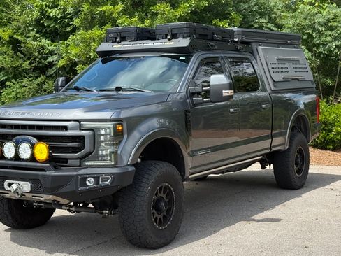 Used 2022 Ford F250 Lariat w/ Tremor Off-Road Package AWD/4WD image 2