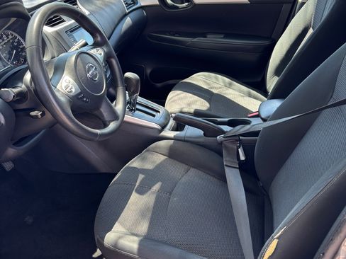 Used 2018 Nissan Sentra S w/ S Midnight Style Package FWD image 9