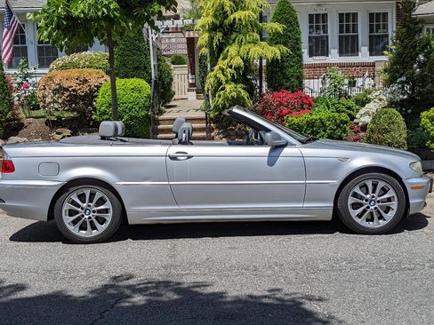 Used 2005 BMW 330Ci Convertible image 8