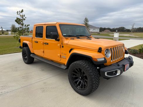 Used 2021 Jeep Gladiator Overland w/ Popular Equipment Package image 8