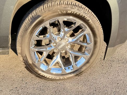 Used 2020 GMC Yukon XL Denali w/ Denali Premium Package image 26