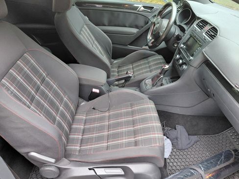 Used 2011 Volkswagen Golf 2-Door image 13