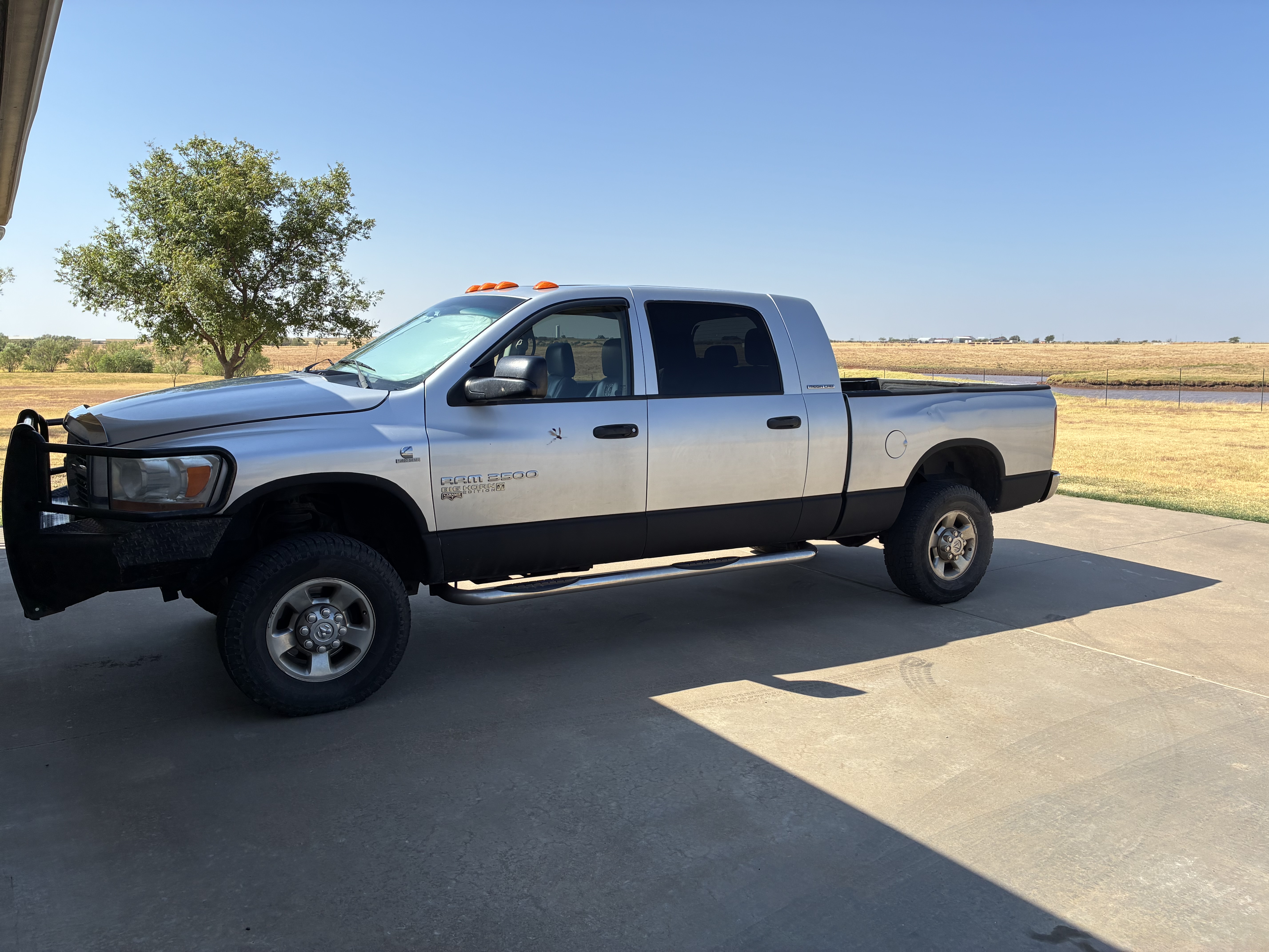 Used 2006 Dodge Ram 3500 Truck Laramie w/ Protection Group AWD/4WD image 17