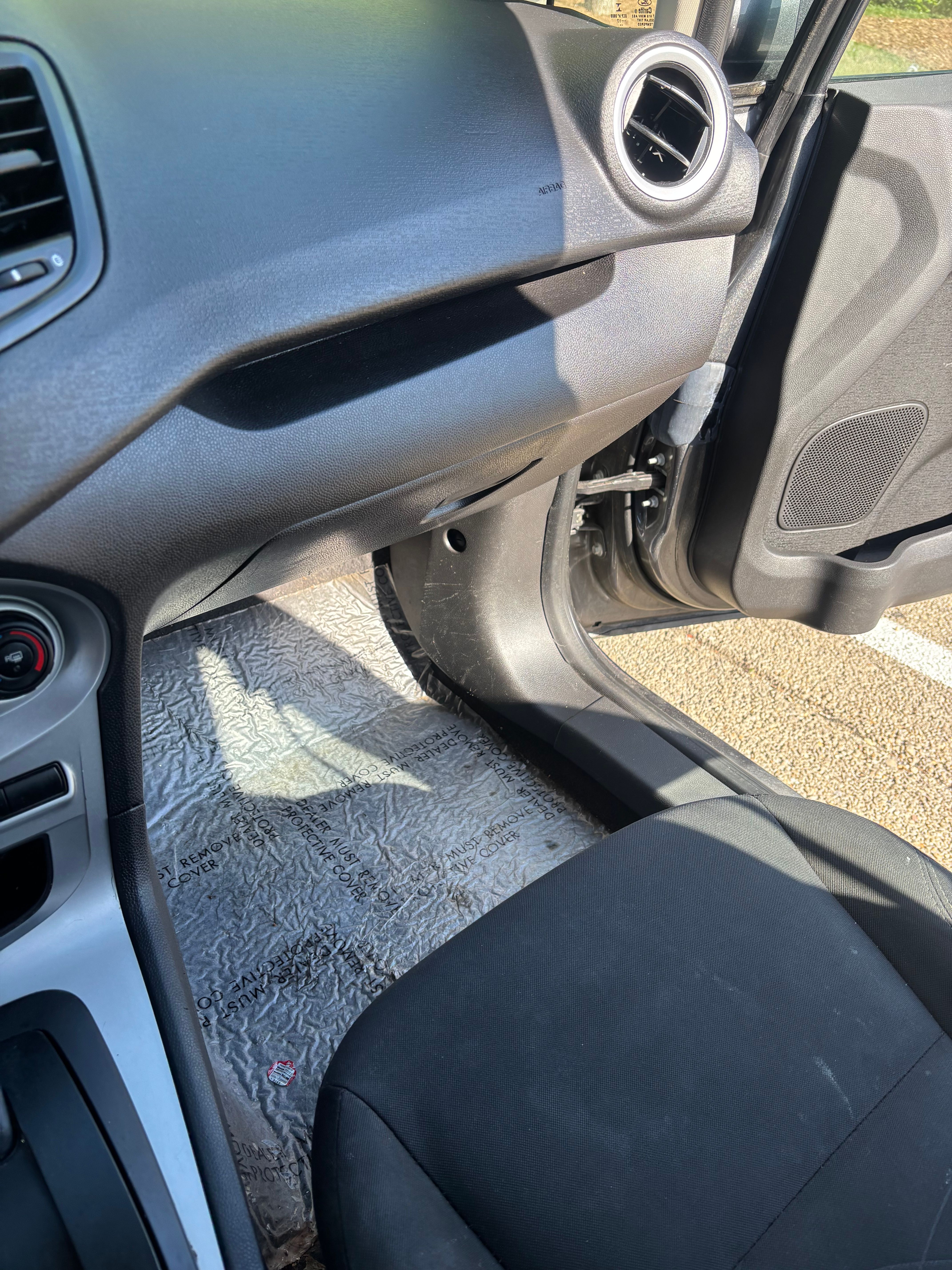 Used 2017 Ford Fiesta SE FWD image 9