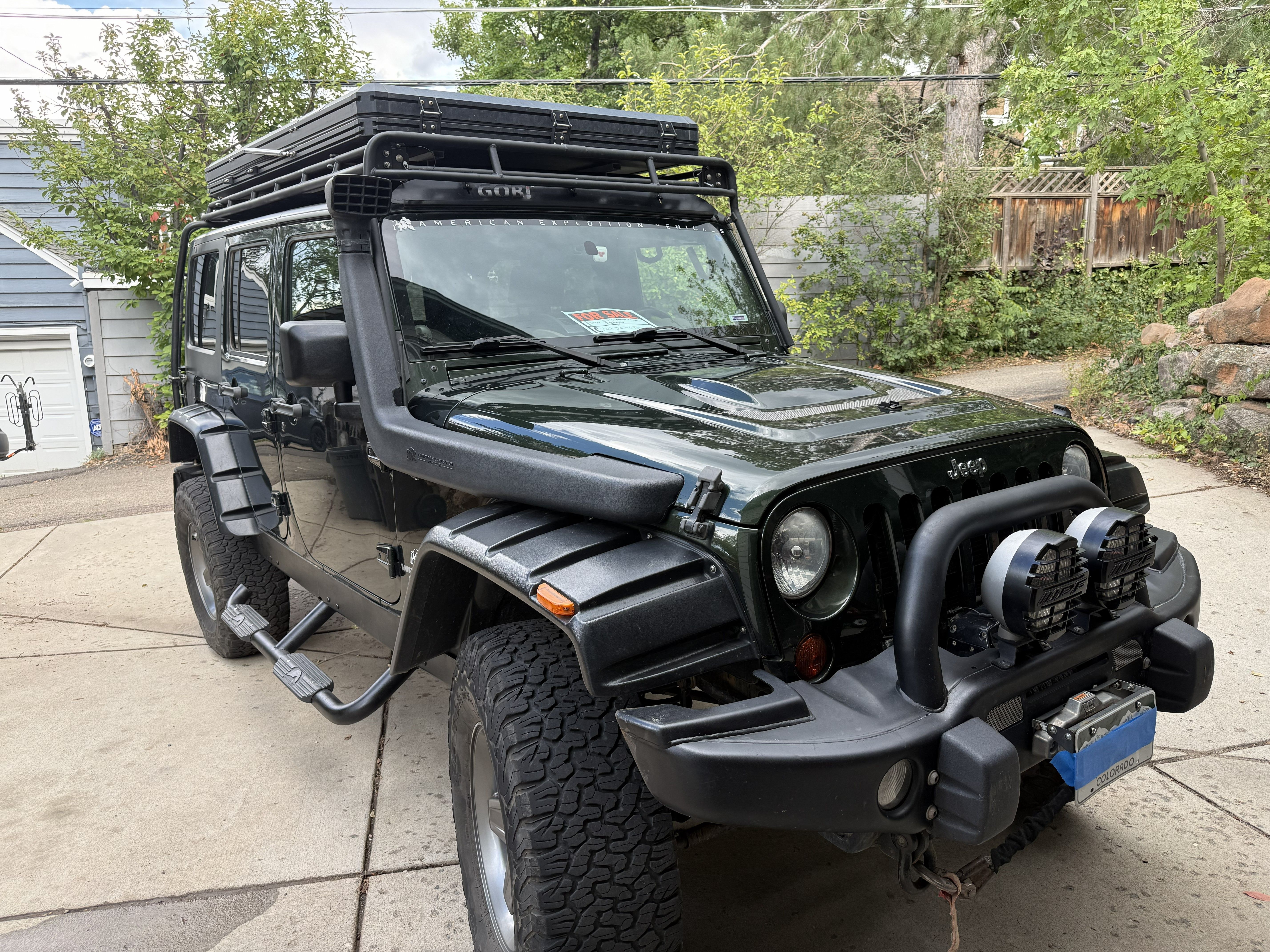 Used 2010 Jeep Wrangler Unlimited Rubicon w/ Dual Top Group AWD/4WD image 11