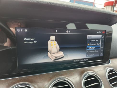 Used 2017 Mercedes-Benz E 400 4MATIC Wagon image 13