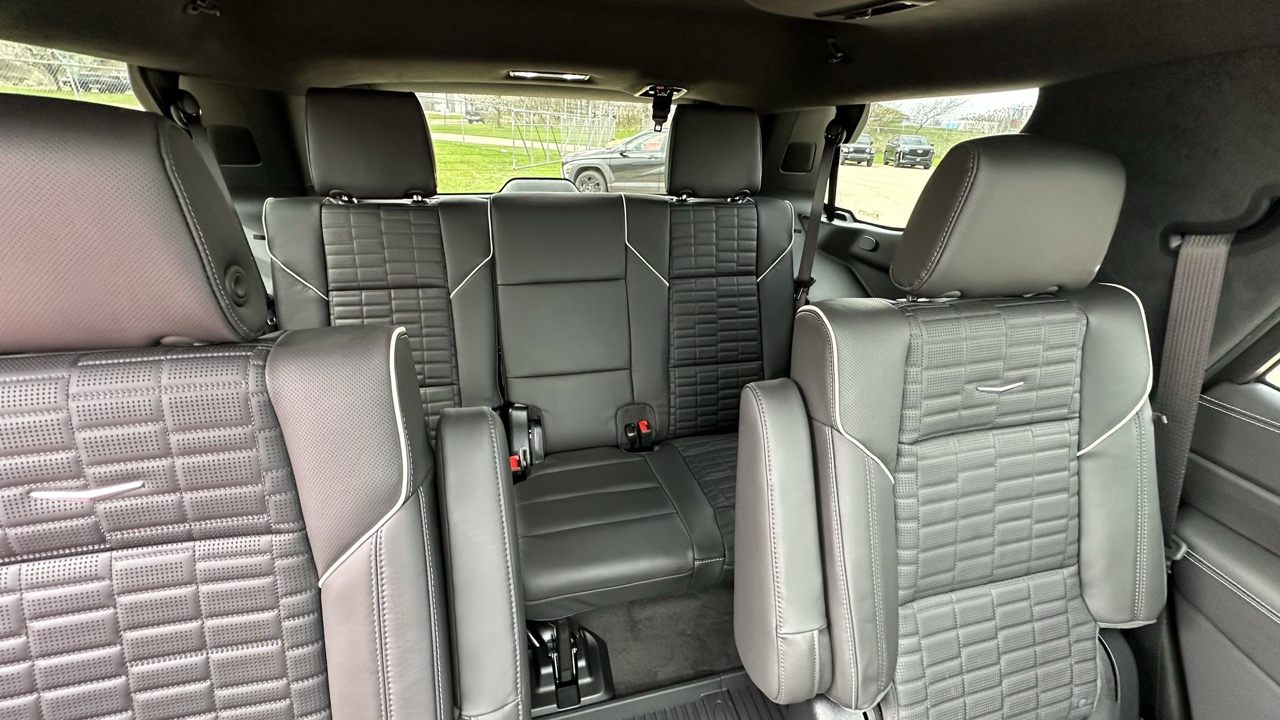 Used 2026 Cadillac Escalade V w/ LPO, ONYX Package AWD/4WD image 12