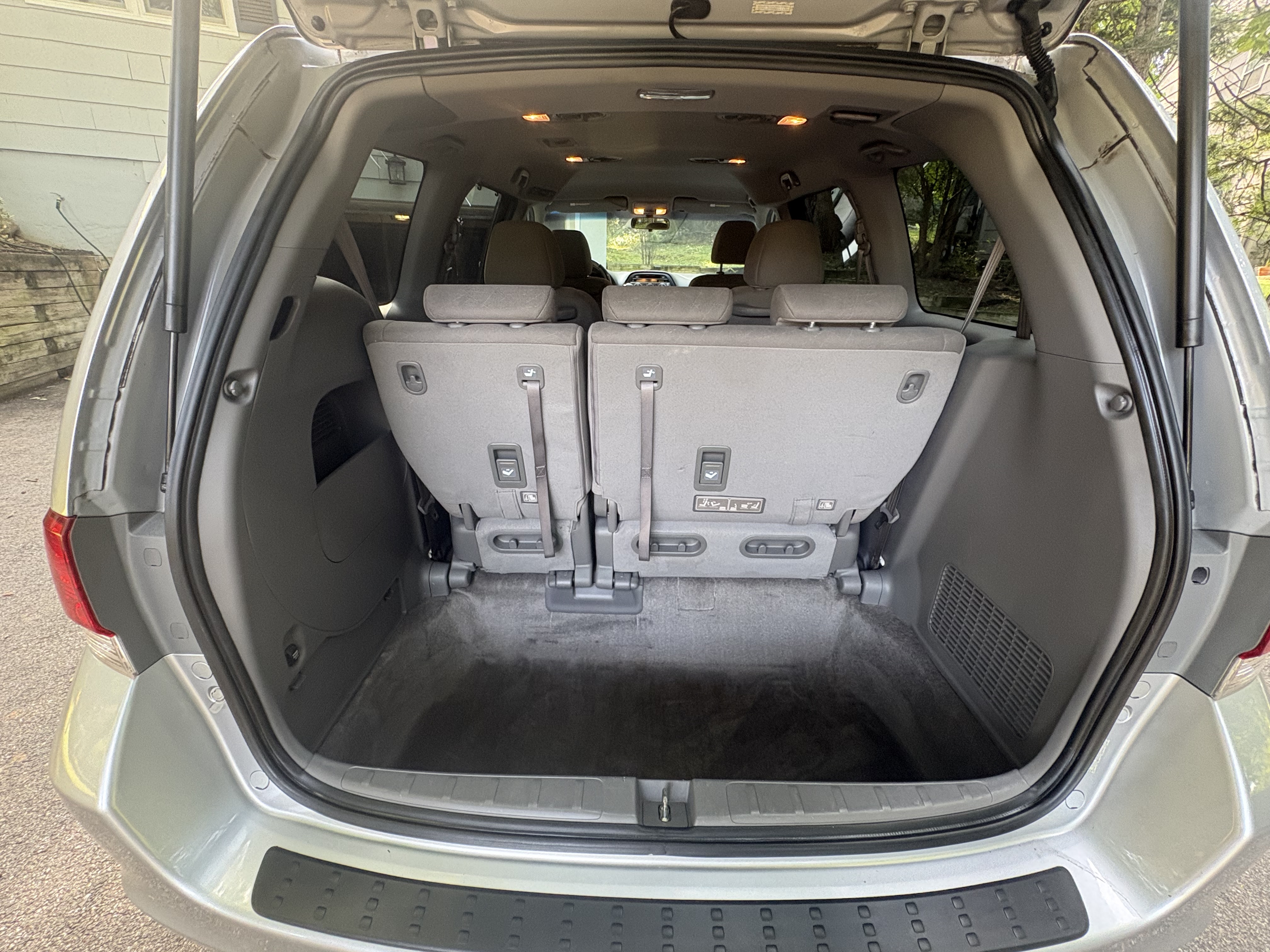 Used 2010 Honda Odyssey EX image 14