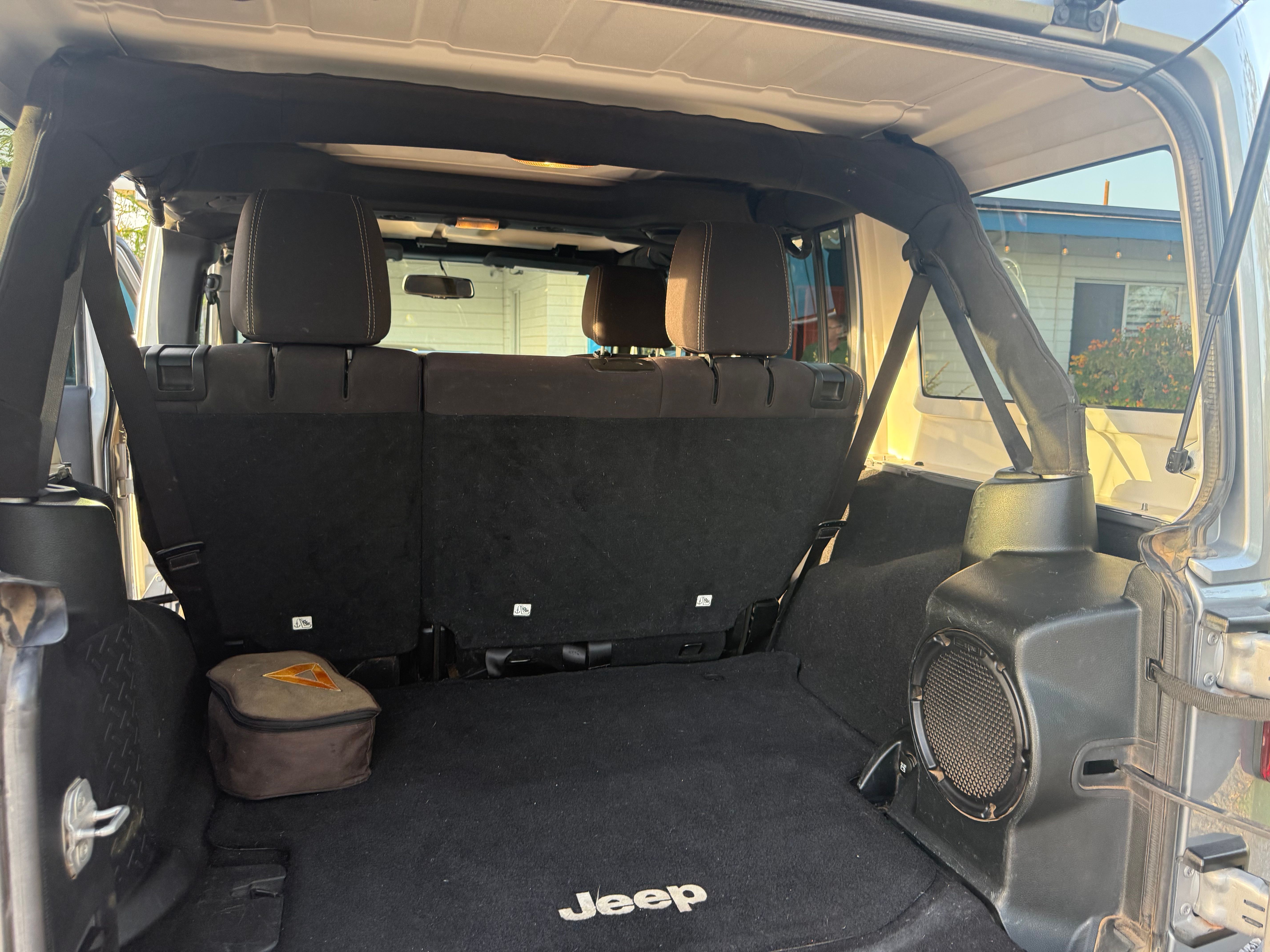 Used 2014 Jeep Wrangler Unlimited Sahara AWD/4WD image 17