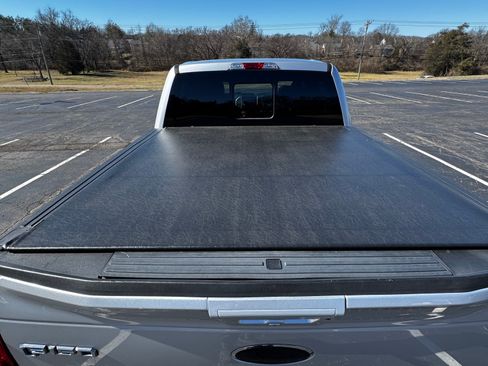 Used 2016 Ford F150 Lariat image 13