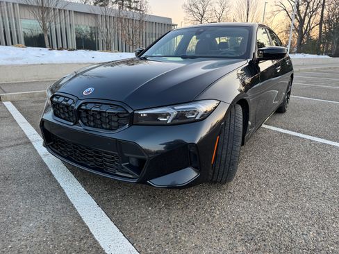 Used 2023 BMW M340i xDrive image 4