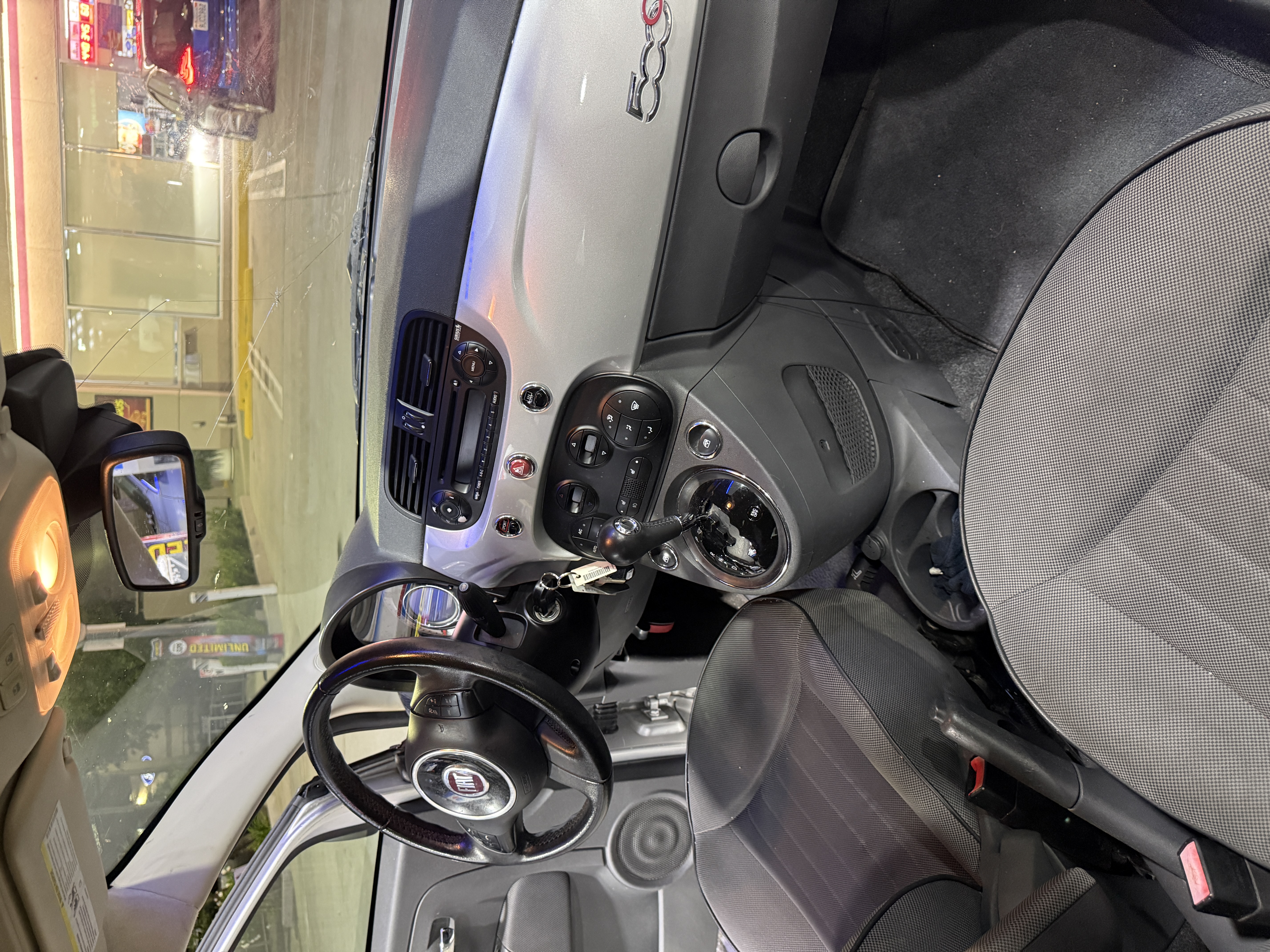 Used 2012 FIAT 500 Lounge w/ Convenience Group FWD image 19