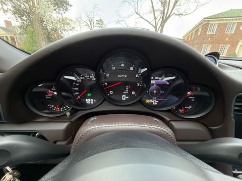 Used 2019 Porsche 911 Targa 4 GTS image 15