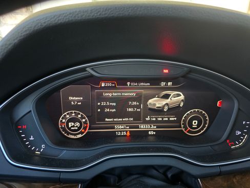 Used 2018 Audi Q5 2.0T Premium Plus w/ Premium Plus Package image 24