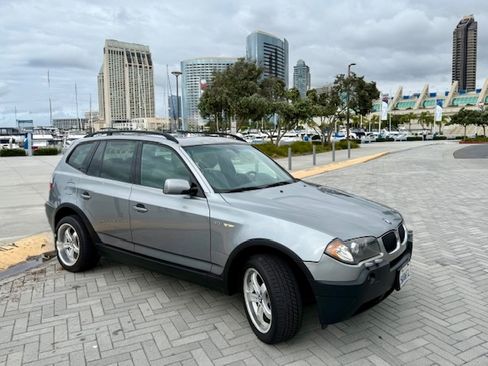 Used 2004 BMW X3 3.0i image 1