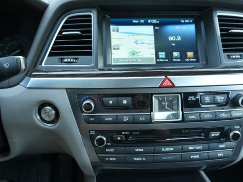 Used 2018 Genesis G80 3.8 w/ Option Group 02 image 14