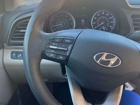 Used 2019 Hyundai Elantra SEL image 14