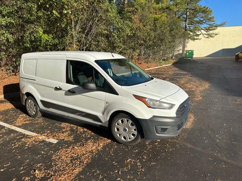 Used 2020 Ford Transit Connect XL image 2