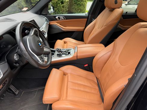 Used 2019 BMW X5 xDrive40i w/ M Sport Package AWD/4WD image 12