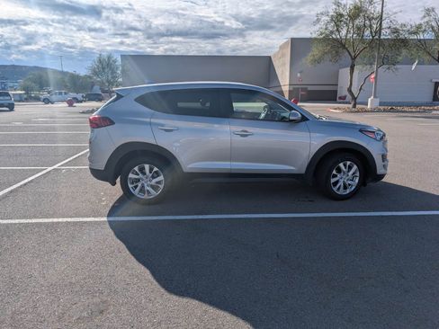 Used 2020 Hyundai Tucson SE image 4