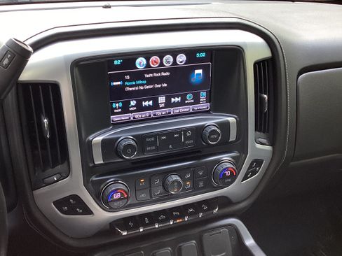 Used 2018 GMC Sierra 1500 SLT AWD/4WD image 11