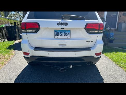 Used 2016 Jeep Grand Cherokee Limited 75th Anniversary AWD/4WD image 15