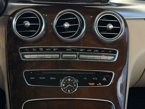 Used 2015 Mercedes-Benz C 300 4MATIC Sedan image 20