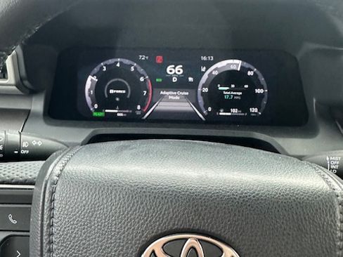 Used 2025 Toyota Tacoma TRD Off-Road w/ TRD Off Road Premium Package image 16