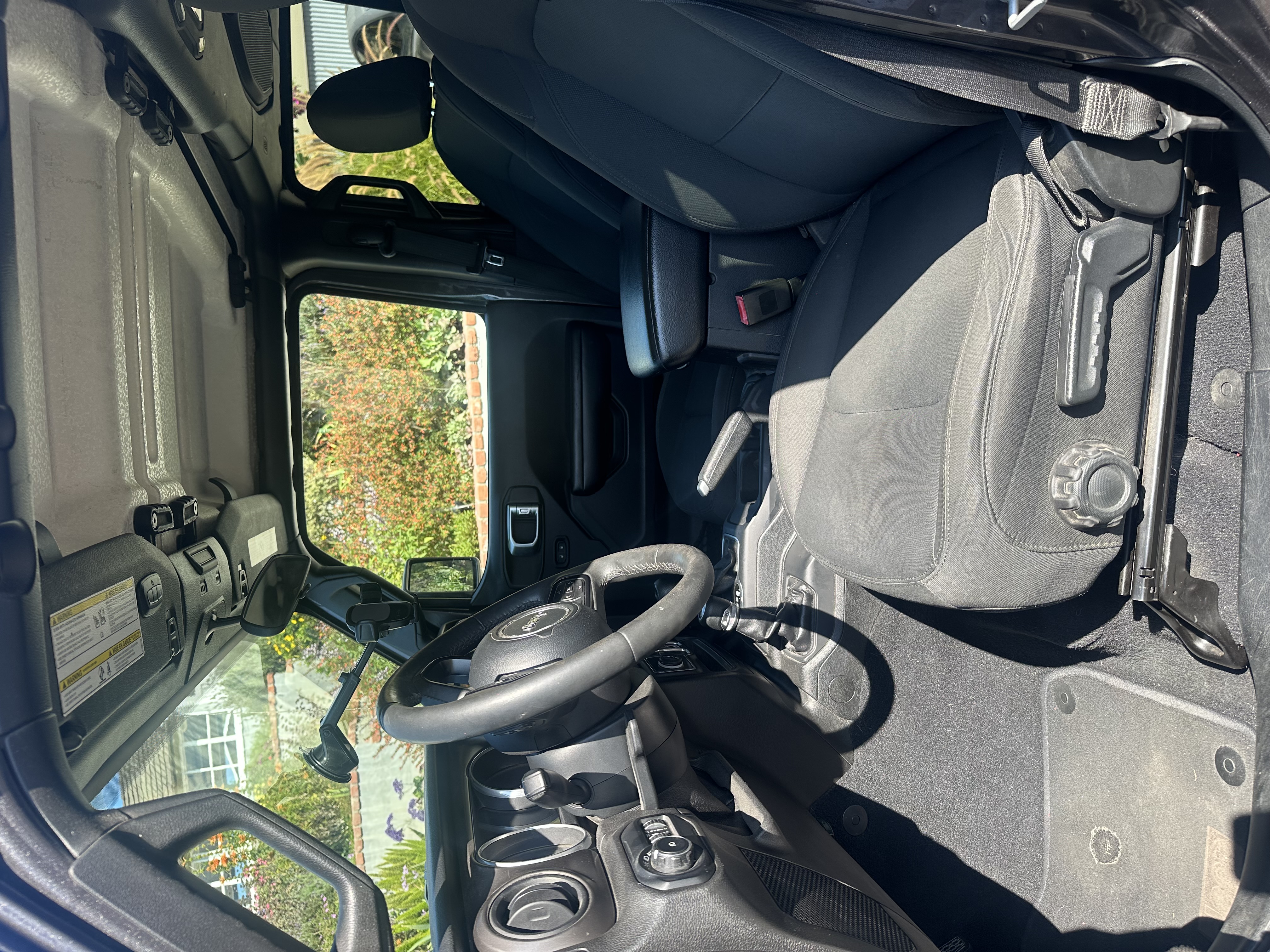 Used 2018 Jeep Wrangler Unlimited Sport AWD/4WD image 9