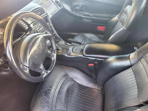 Used 2004 Chevrolet Corvette Convertible w/ Preferred Equipment Group image 12