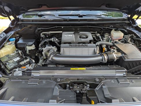 Used 2022 Nissan Frontier SV image 12